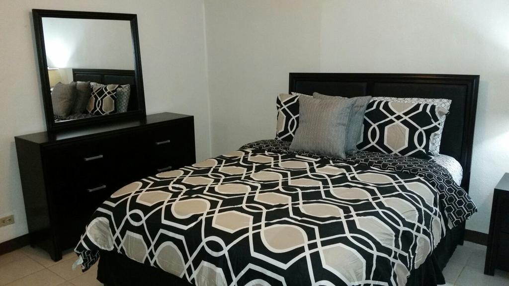 Beautiful 2 Bedroom 1 Bath Tamuning Ngoại thất bức ảnh